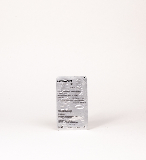 Лосьйон заспокійливий зволожувальний для чутливої шкіри голови в ампулах - 233